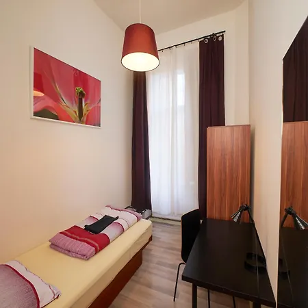 Littlefriedrichrooms @ Propellerwerk Berlin